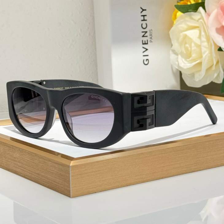Picture of Givenchy Sunglasses _SKUfw69699160fw